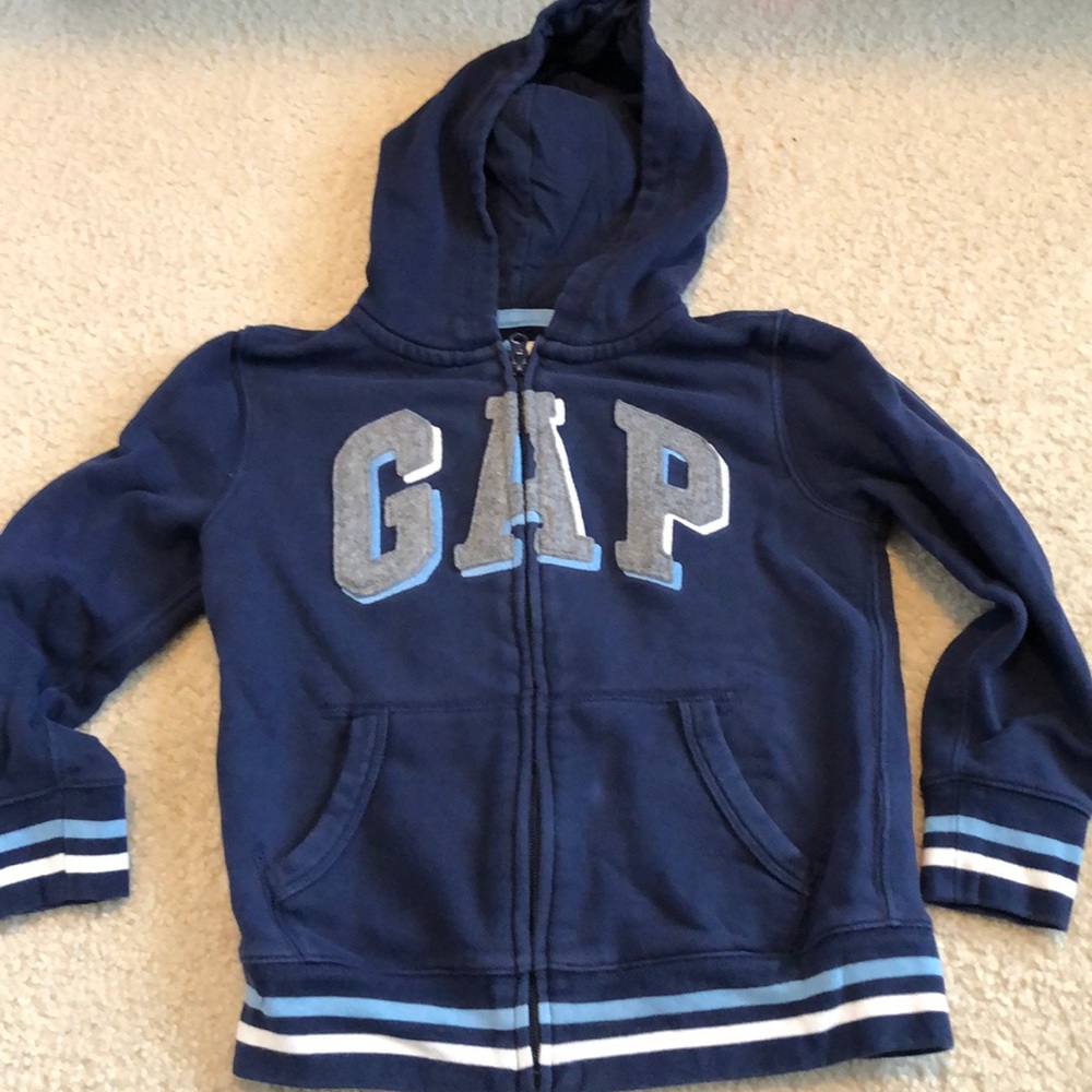 Gap kids zipper sweatshirt with logo size S (6-7)